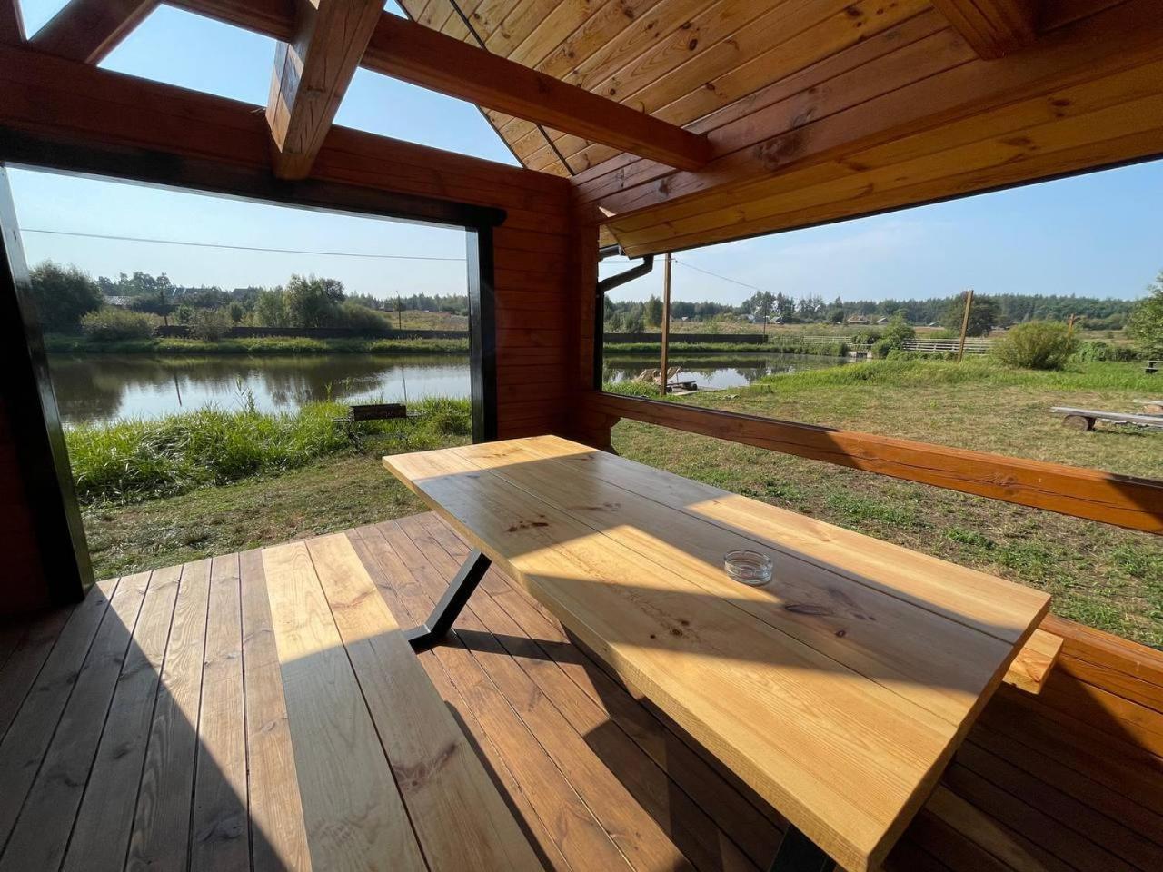 Guesthouse On The Lake With Bathhouse 70 Km From Kiev Makariv Exterior photo