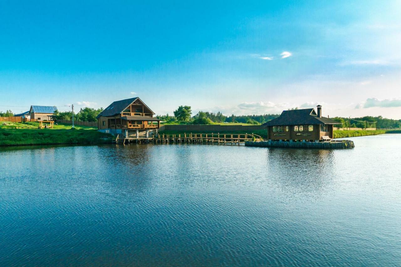 Guesthouse On The Lake With Bathhouse 70 Km From Kiev Makariv Exterior photo