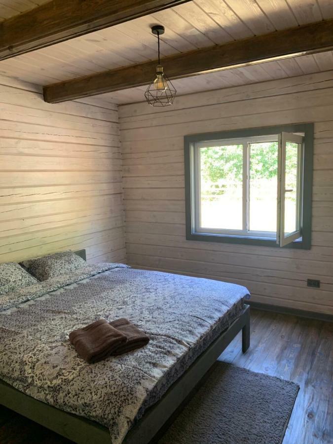Guesthouse On The Lake With Bathhouse 70 Km From Kiev Makariv Exterior photo